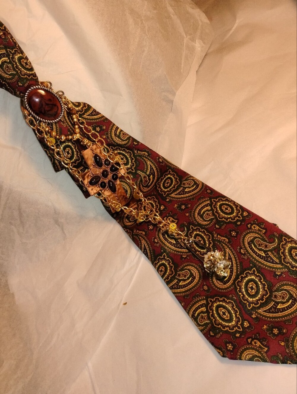 One Of A Kind Woman's Necktie. Vintage Accessories. Hand Designed. - Picture 8 of 11